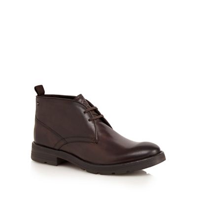 Brown 'Archer' chukka boots